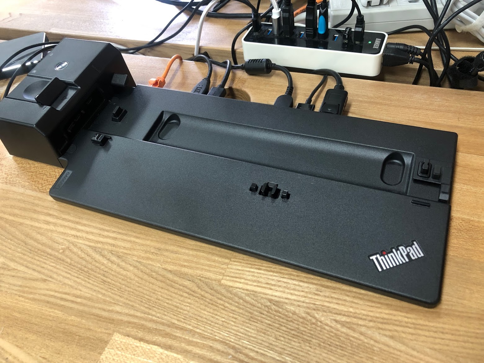 レノボ・ジャパン ThinkPad ドッキング・ステーションPC周辺機器