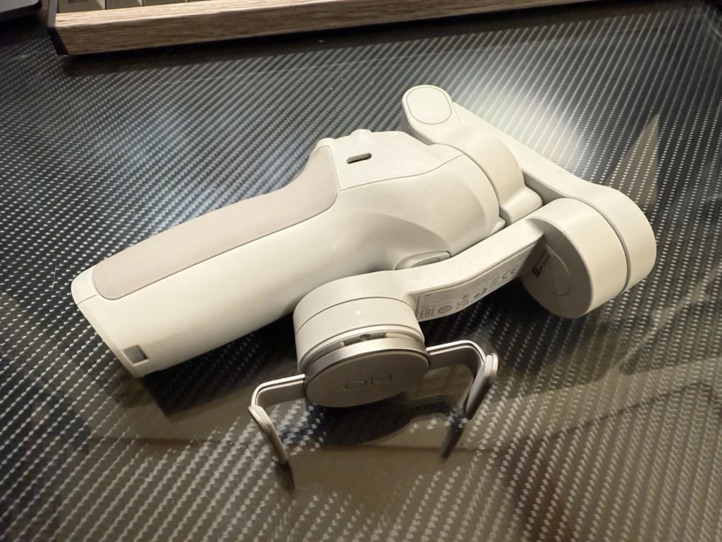 DJI Osmo Mobile SE 3軸スマホジンバルの初心者向け使い方